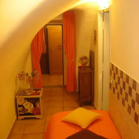 San Francesco Di Mamma Rosa Couette-café *